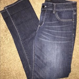 ⭐️White House black market⭐️